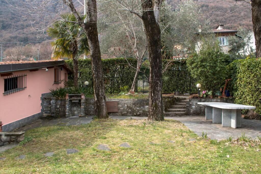 Como Lakeside Cottage - Lakefront Private Garden With Private Access To The Lake Onno Exterior photo