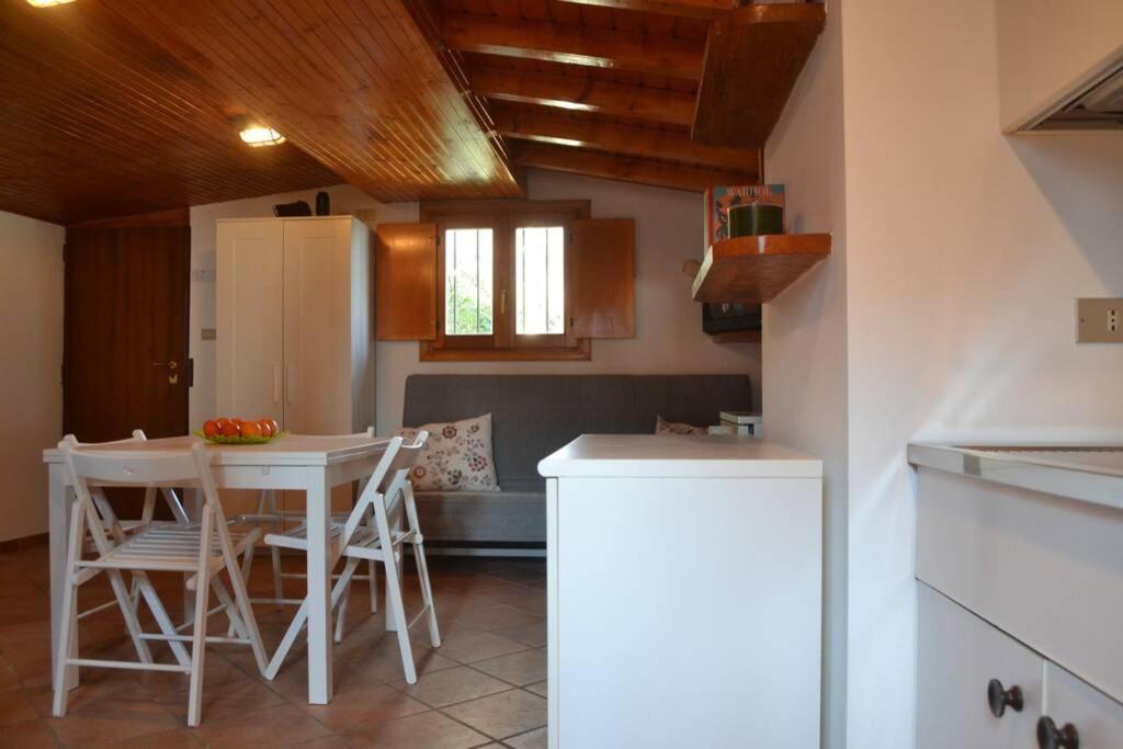 Como Lakeside Cottage - Lakefront Private Garden With Private Access To The Lake Onno Exterior photo