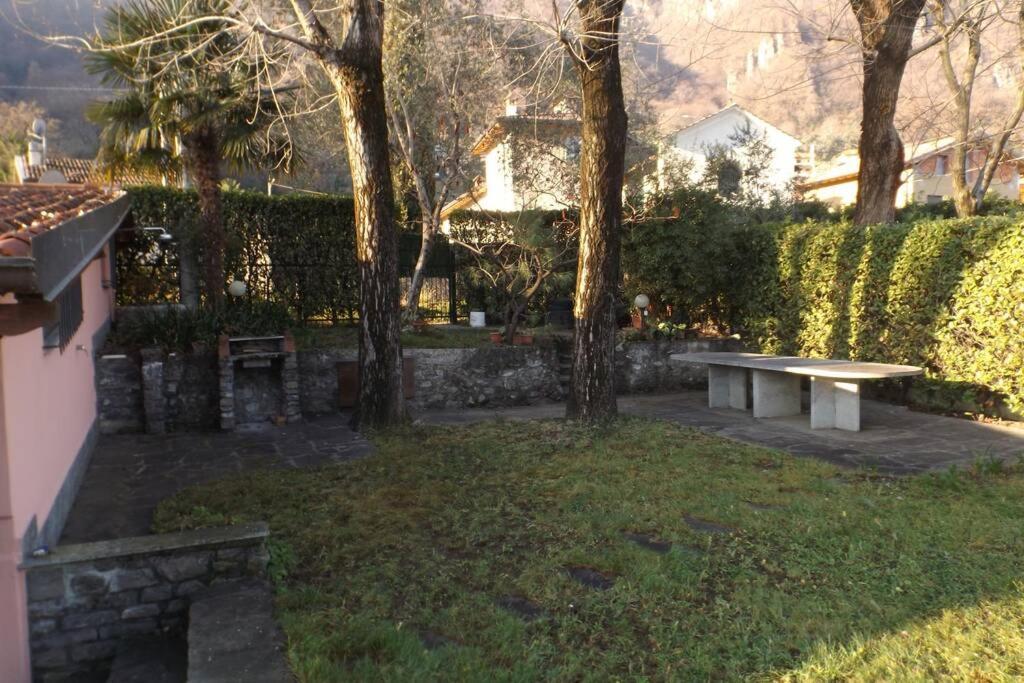 Como Lakeside Cottage - Lakefront Private Garden With Private Access To The Lake Onno Exterior photo